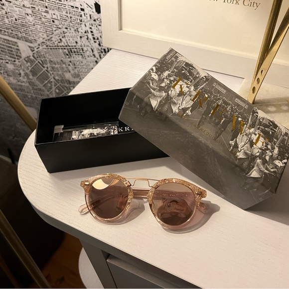 KREWE Accessories - Brand New KREWE St Louis Pink Blush Mirrored Sunglasses